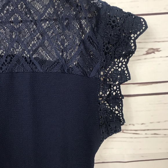 Blue Lace Top Womens Blouse Teardrop Neck Size L - Picture 3 of 6
